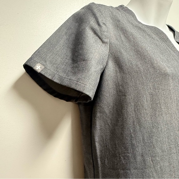 Figs Gray Scrub Short Sleeve Top - Picture 3 of 7